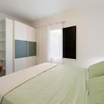公寓 Tabaybas 7 Beachfront Pool Sea Views By Bayside 卡门港