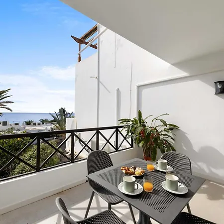 Tabaybas 7 Beachfront Pool Sea Views By Bayside Appartamento Puerto del Carmen (Lanzarote)
